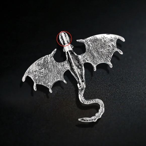 Dragon Brooch 🐉 BNIP - Picture 4 of 4